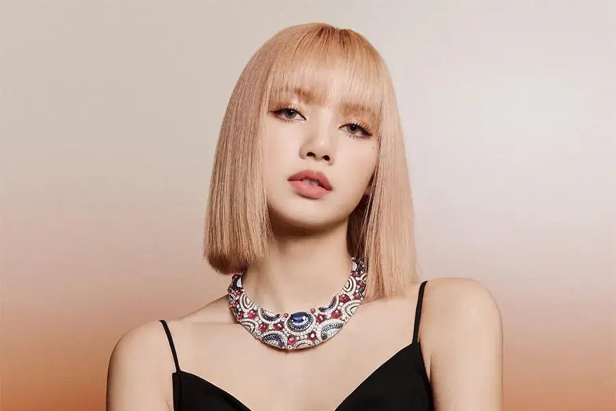 YG Entertainment Shares BLACKPINK's Lisa Is Still In Talks For Contract Renewal 주요 이미지